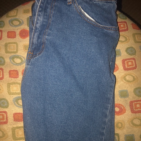 Cuffed Skinny Jeans - Picture 3 of 3